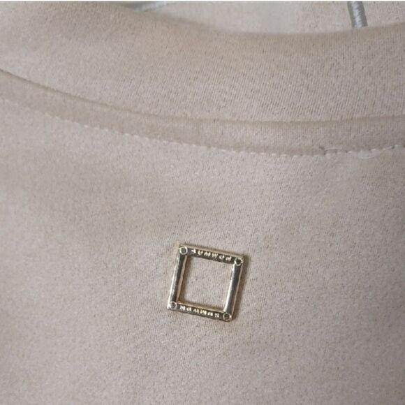 Sumwon Beige Graphic T-Shirt - Picture 15 of 15